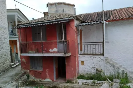 Տուն Վաճառվում է 46200 Paramithia GR