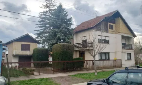 Տուն Վաճառվում է  21470 Bački Petrovac RS